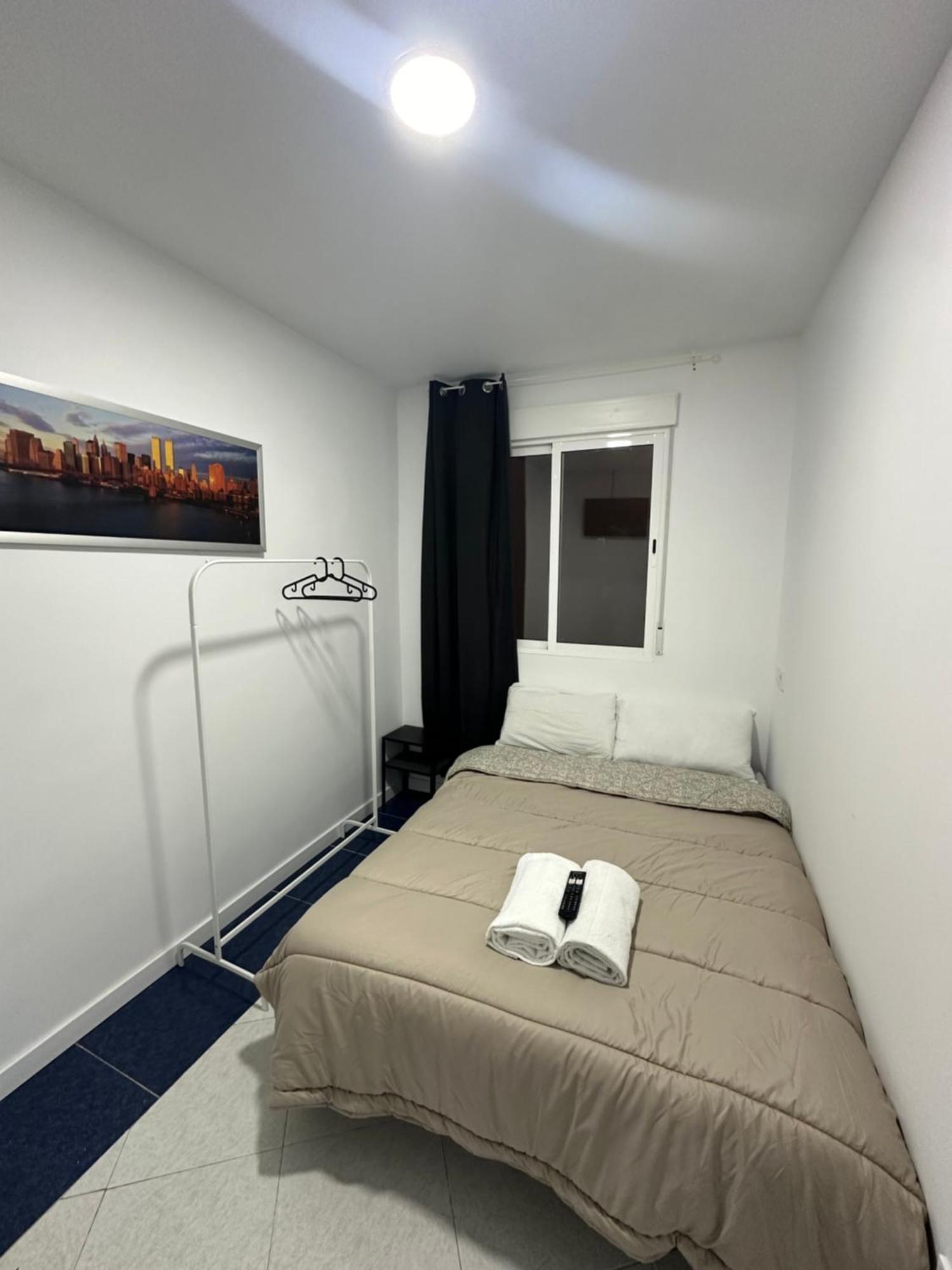 Rooms Mediavilla Madrid Exteriör bild