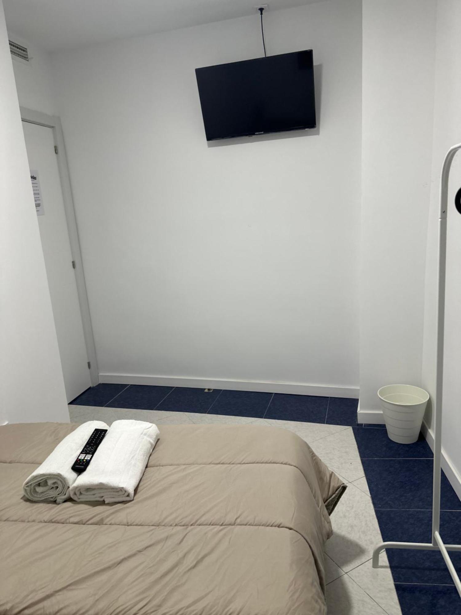 Rooms Mediavilla Madrid Exteriör bild